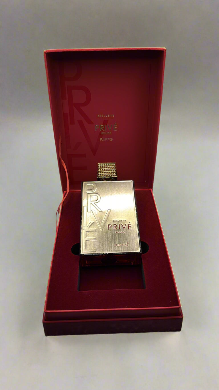 Prive Rouge box and bottle